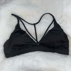 Strapping sports bra